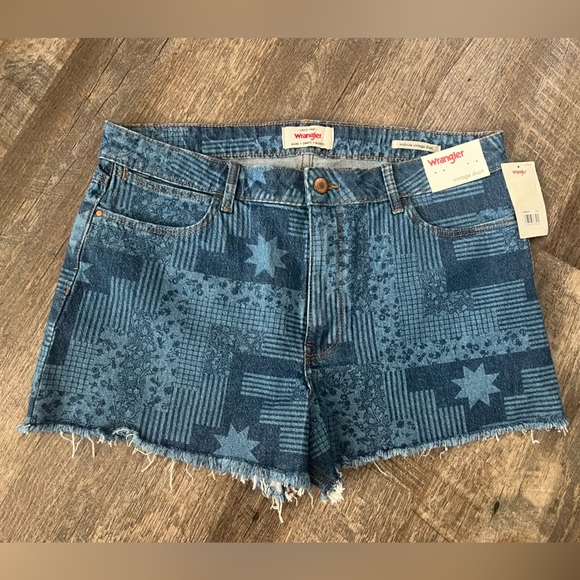Wrangler Mid-Rise Vintage Short- Size 12 - Picture 1 of 9